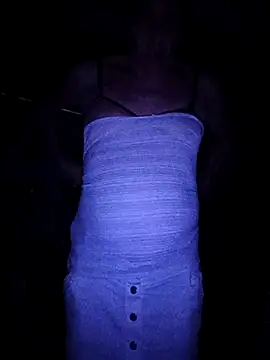 BabyloveXxX1 online show from September 30, 2025, 2:27 am