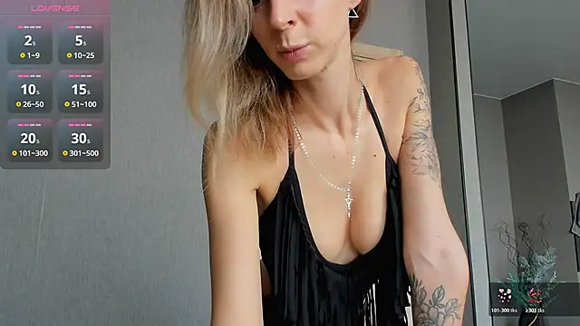 XValkyrieX online show from November 22, 2025, 12:15 pm