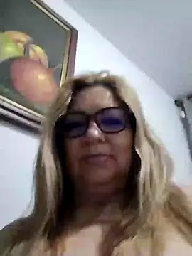gisela27 online show from March 3, 2025, 2:26 am