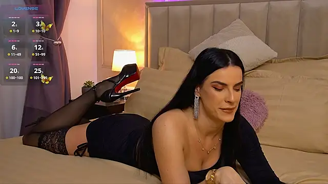 SereneRhodes online show from December 18, 2024, 6:43 am