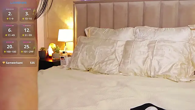 SereneRhodes online show from February 7, 2025, 6:13 pm