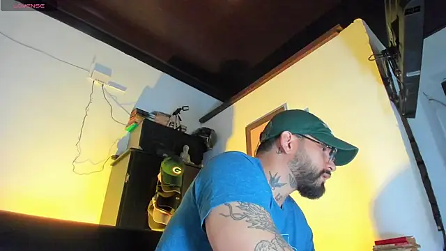 CamiloGray  online show from October 4, 2025, 1:20 pm