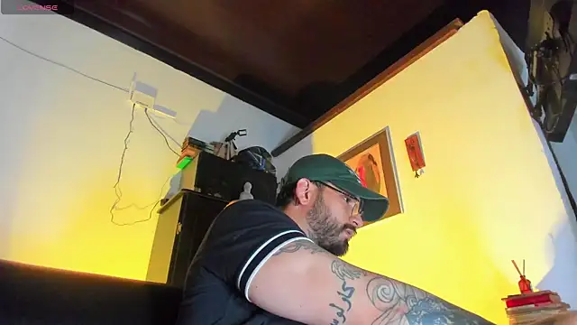 CamiloGray  online show from November 10, 2025, 2:16 pm