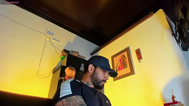 CamiloGray  online show from November 29, 2025, 12:52 pm