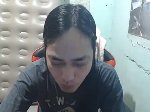 itsmacky4u online show from September 17, 2025, 7:32 am