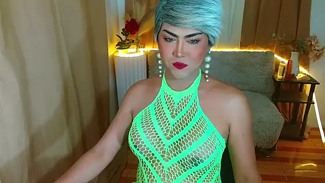 Snapshot of negrashemalexxx chatting on October 28, 2025, 8:44 pm negrashemalexxx online show from October 28, 2025, 8:44 pm