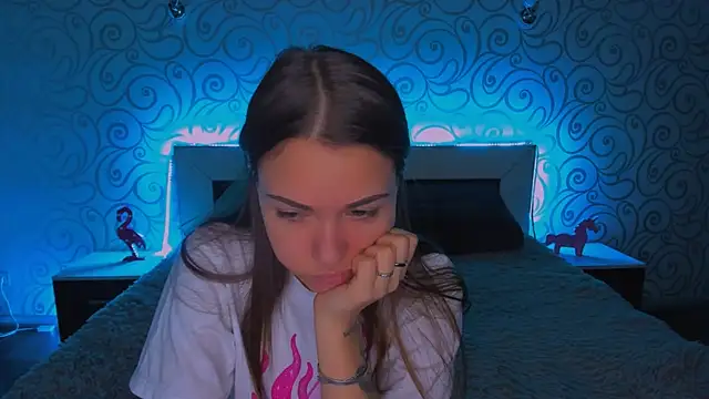 AlexaBarkley online show from December 3, 2024, 6:26 am