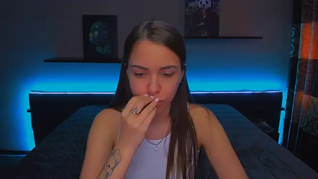 AlexaBarkley online show from February 18, 2025, 6:37 am