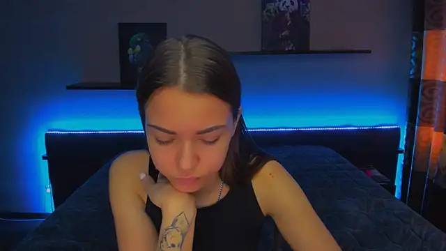 AlexaBarkley online show from February 26, 2025, 6:26 am