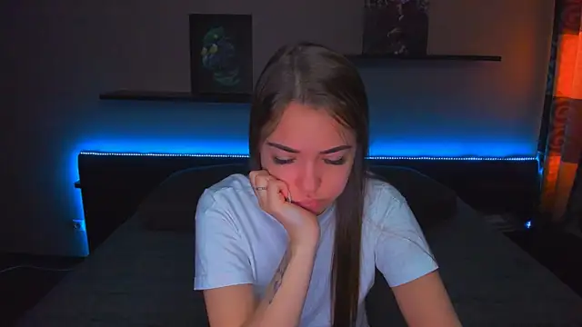 AlexaBarkley online show from April 17, 2026, 12:46 am