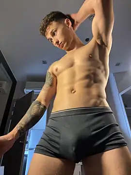 Snapshot of mark_streemm chatting on February 26, 2025, 5:20 am mark streemm online show from February 26, 2025, 5:20 am