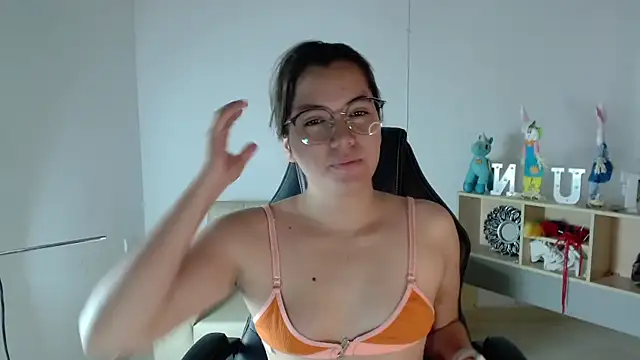 Gretten wright online show from December 16, 2024, 1:32 pm