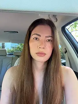 clairewntr online show from May 22, 2026, 1:17 pm