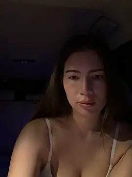 clairewntr online show from May 24, 2026, 8:58 pm