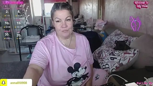 femme fatale1 online show from October 30, 2025, 9:11 am