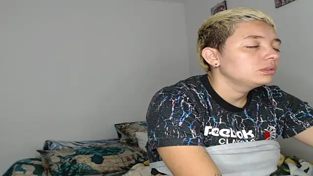 kathy luisa online show from February 16, 2026, 10:39 pm