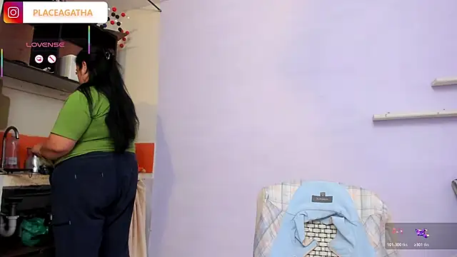 Snapshot of agathaxxx-69 chatting on February 17, 2026, 4:35 pm agathaxxx-69 online show from February 17, 2026, 4:35 pm