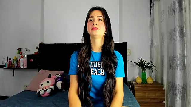 Snapshot of AndreaStivens chatting on January 18, 2026, 10:41 am AndreaStivens online show from January 18, 2026, 10:41 am