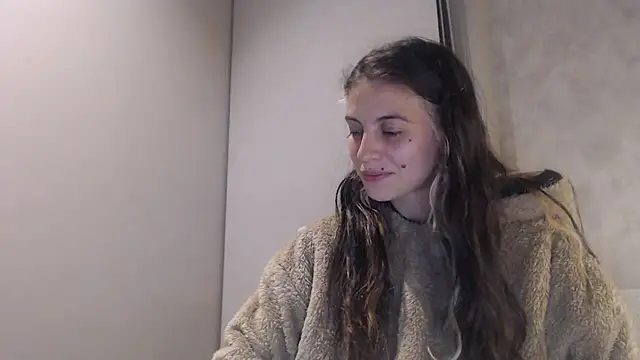 mariecam420 online show from January 7, 2025, 11:56 pm