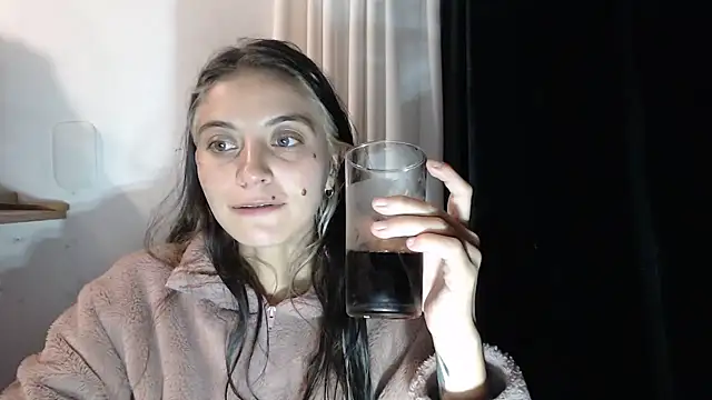 mariecam420 online show from January 12, 2025, 1:42 am