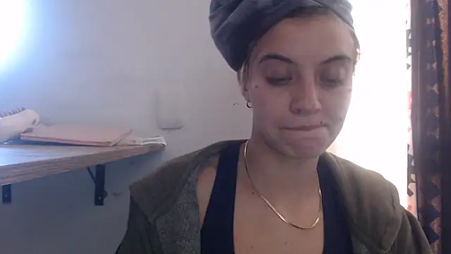 mariecam420 online show from January 22, 2025, 8:59 pm