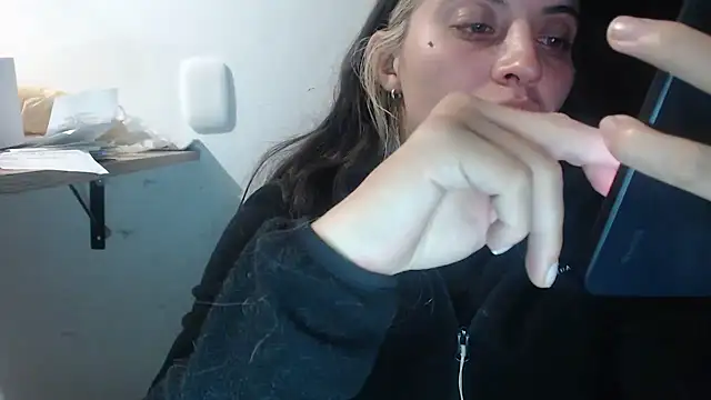 mariecam420 online show from January 28, 2025, 1:29 am