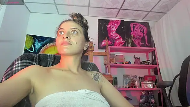 mariecam420 online show from February 18, 2026, 10:17 pm