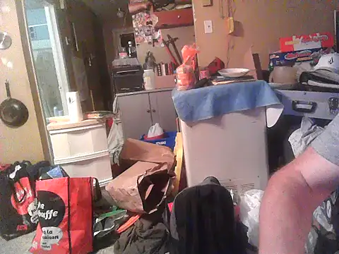 M9ntreal online show from September 10, 2025, 4:34 am