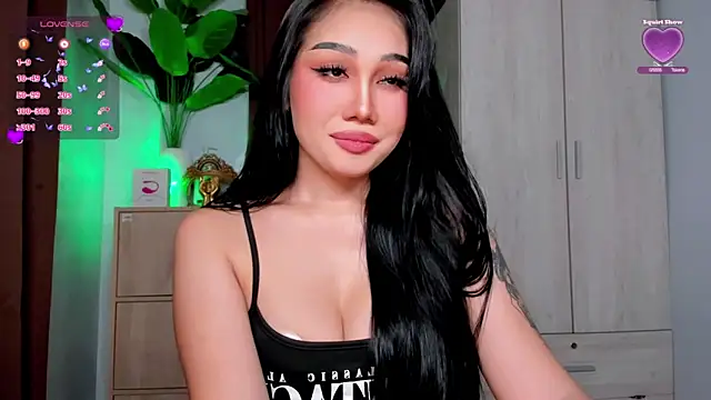 Snapshot of Icon1c_LiLy chatting on May 26, 2026, 7:43 pm Icon1c LiLy online show from May 26, 2026, 7:43 pm