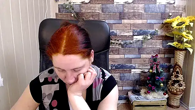 Snapshot of JosieJun_ chatting on December 6, 2024, 8:18 pm JosieJun online show from December 6, 2024, 8:18 pm