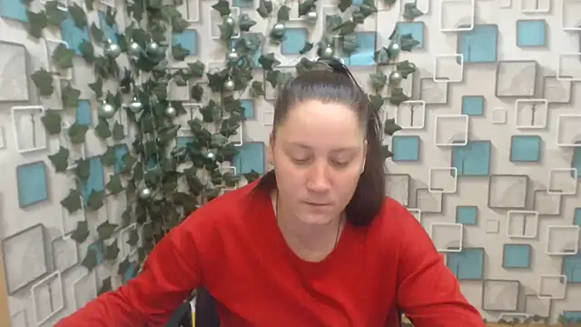 Snapshot of JosieJun_ chatting on February 6, 2025, 12:11 am JosieJun online show from February 6, 2025, 12:11 am