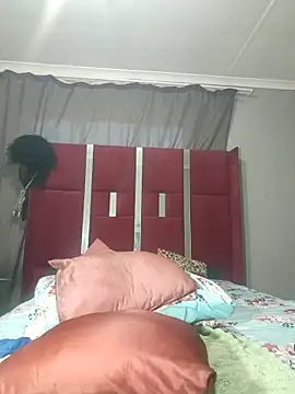 HoneyDropsX online show from March 5, 2025, 4:02 am