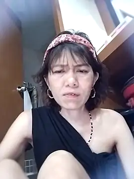 Little suzy5 online show from June 1, 2026, 10:00 pm