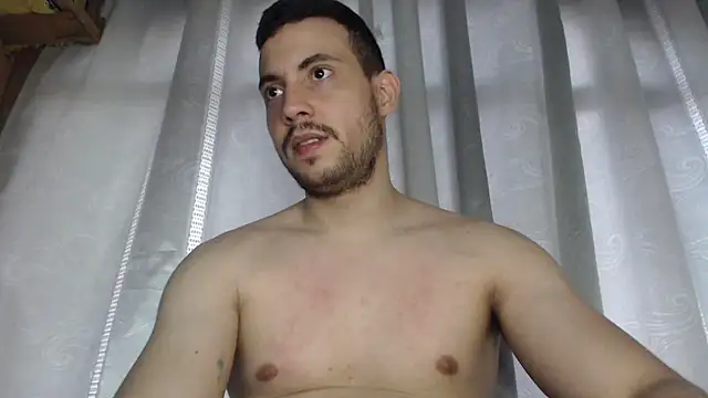 Snapshot of Armando_2002 chatting on February 16, 2025, 9:16 pm Armando 2002 online show from February 16, 2025, 9:16 pm