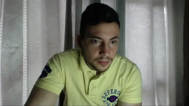 Snapshot of Armando_2002 chatting on September 17, 2025, 5:58 pm Armando 2002 online show from September 17, 2025, 5:58 pm