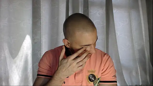 Snapshot of Armando_2002 chatting on September 20, 2025, 5:47 pm Armando 2002 online show from September 20, 2025, 5:47 pm