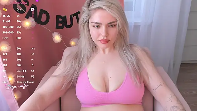 pussy-kattt online show from March 4, 2025, 8:24 am