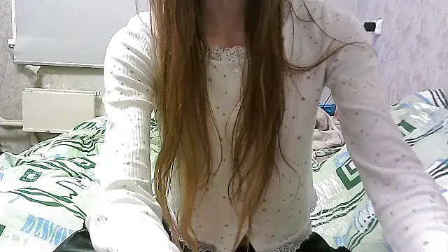 KittyBounty online show from December 14, 2025, 10:25 pm