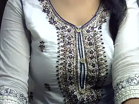 Snapshot of SiaraSiyA chatting on June 9, 2026, 5:13 pm SiaraSiyA online show from June 9, 2026, 5:13 pm