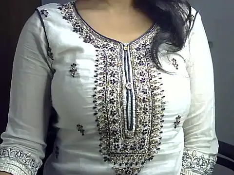 Snapshot of SiaraSiyA chatting on July 25, 2026, 4:04 pm SiaraSiyA online show from July 25, 2026, 4:04 pm