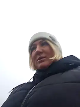 Snapshot of Marushka chatting on February 6, 2025, 2:26 pm Marushka online show from February 6, 2025, 2:26 pm