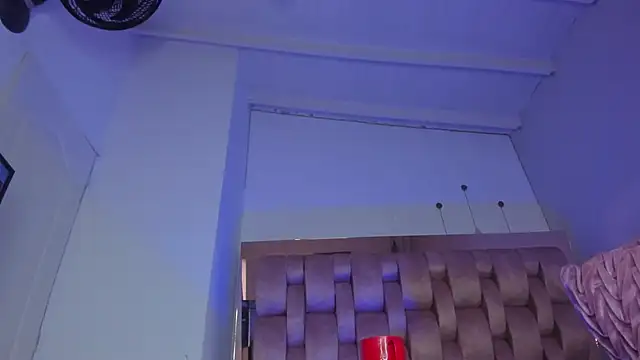 Snapshot of swt-booty chatting on March 12, 2025, 9:45 pm swt-booty online show from March 12, 2025, 9:45 pm