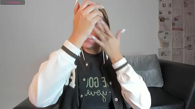 Snapshot of miataylorr1 chatting on December 11, 2024, 11:30 am miataylorr1 online show from December 11, 2024, 11:30 am