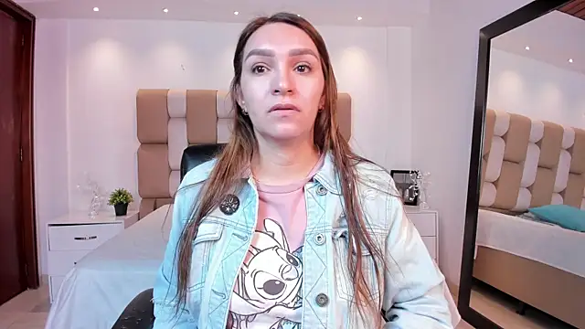 Snapshot of miataylorr1 chatting on November 15, 2025, 12:56 pm miataylorr1 online show from November 15, 2025, 12:56 pm