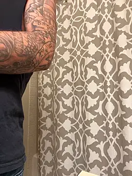 Snapshot of Mackwood89 chatting on December 6, 2024, 6:37 am Mackwood89 online show from December 6, 2024, 6:37 am