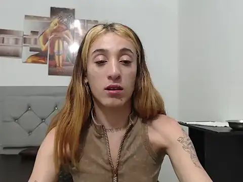 andreahhill online show from May 26, 2026, 11:28 am