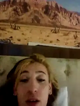 andreahhill online show from June 5, 2026, 1:56 am