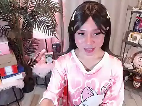 AsianTrixxx online show from April 20, 2026, 6:31 pm