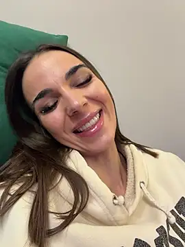 Snapshot of Bad_Giorgia chatting on October 14, 2025, 4:08 pm Bad Giorgia online show from October 14, 2025, 4:08 pm