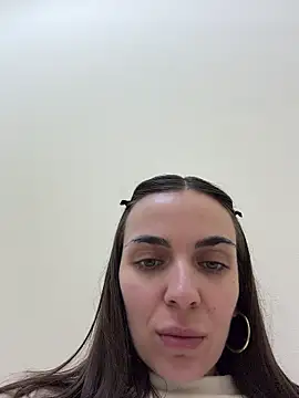 Snapshot of Bad_Giorgia chatting on December 17, 2025, 1:17 pm Bad Giorgia online show from December 17, 2025, 1:17 pm